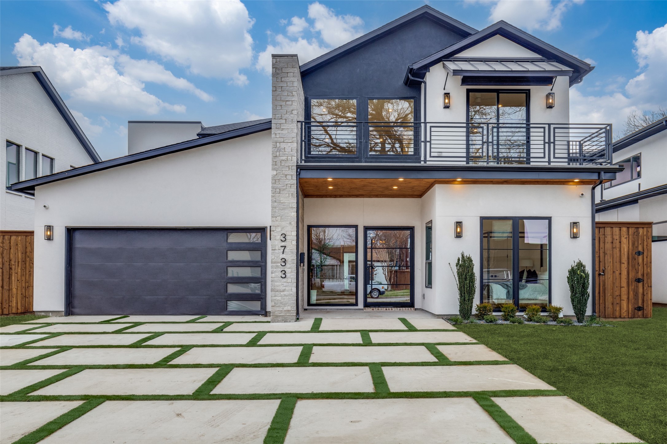 3733 Manana Drive Dallas TX 75220