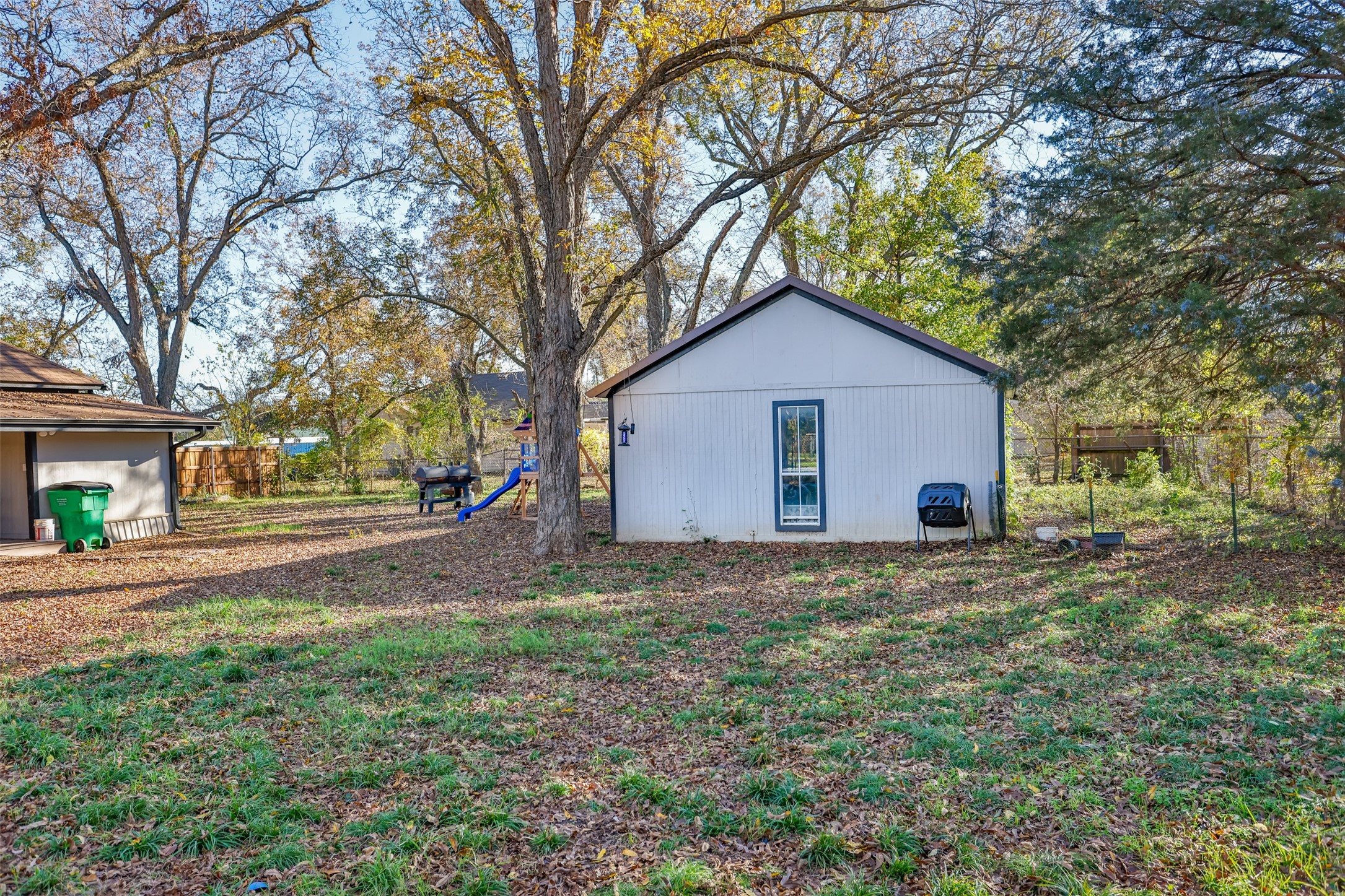 1903 N Weaver Street Gainesville TX 76240