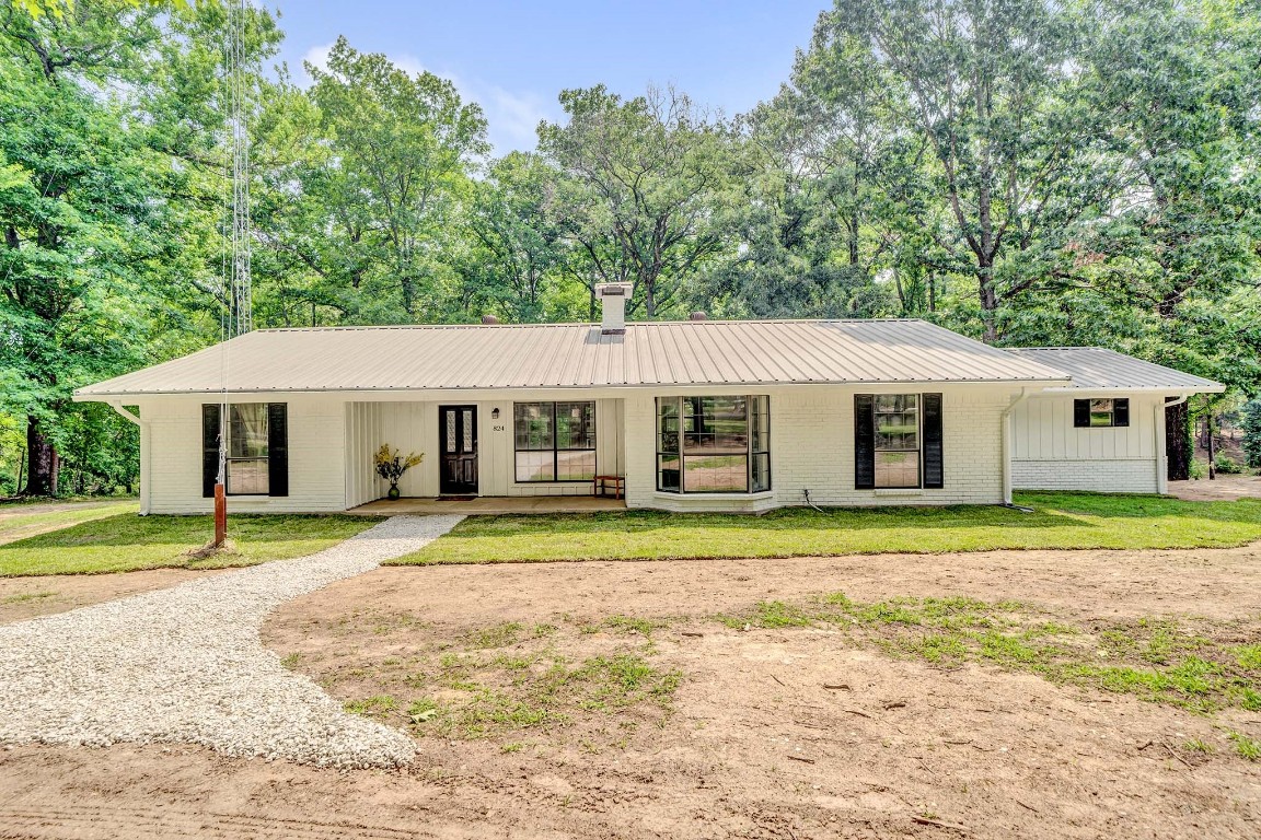 824 County Road 2620 Mineola TX 75773