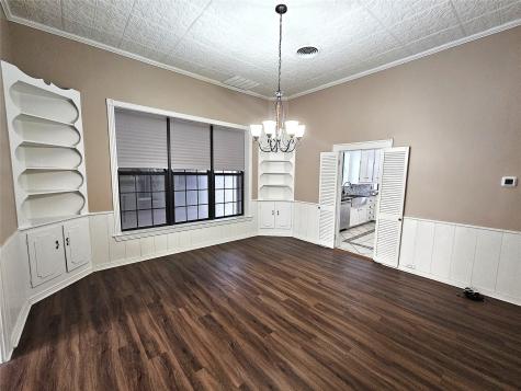 511 E Farrar Street Groesbeck TX 76642