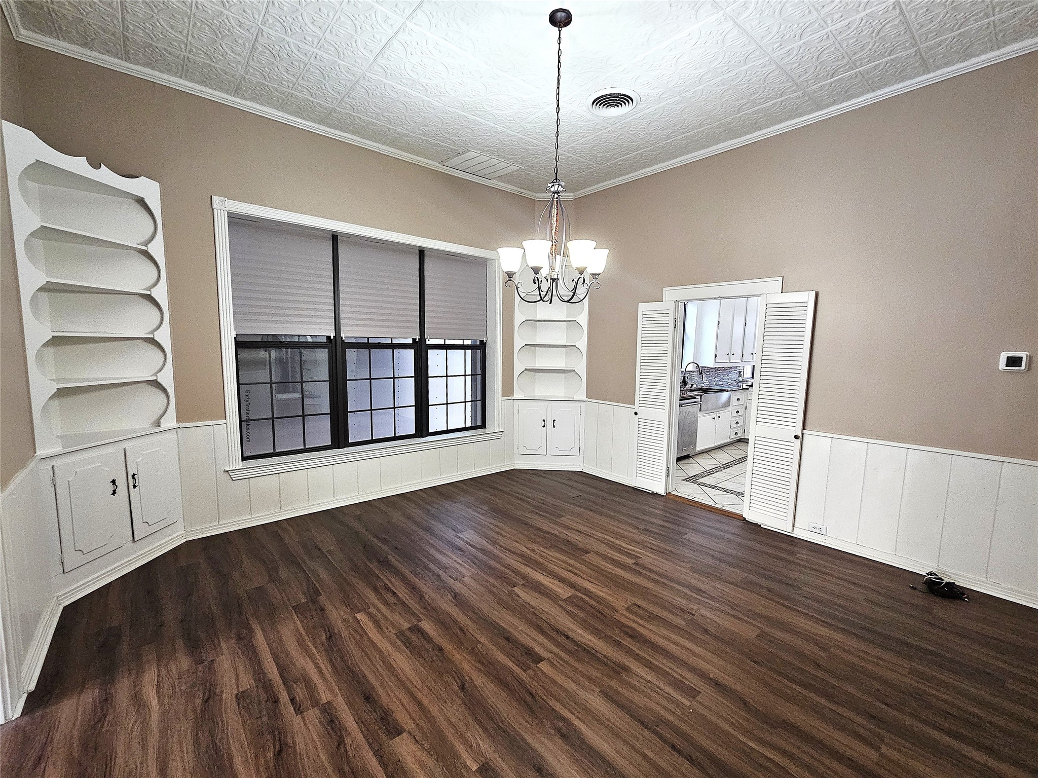 511 E Farrar Street Groesbeck TX 76642