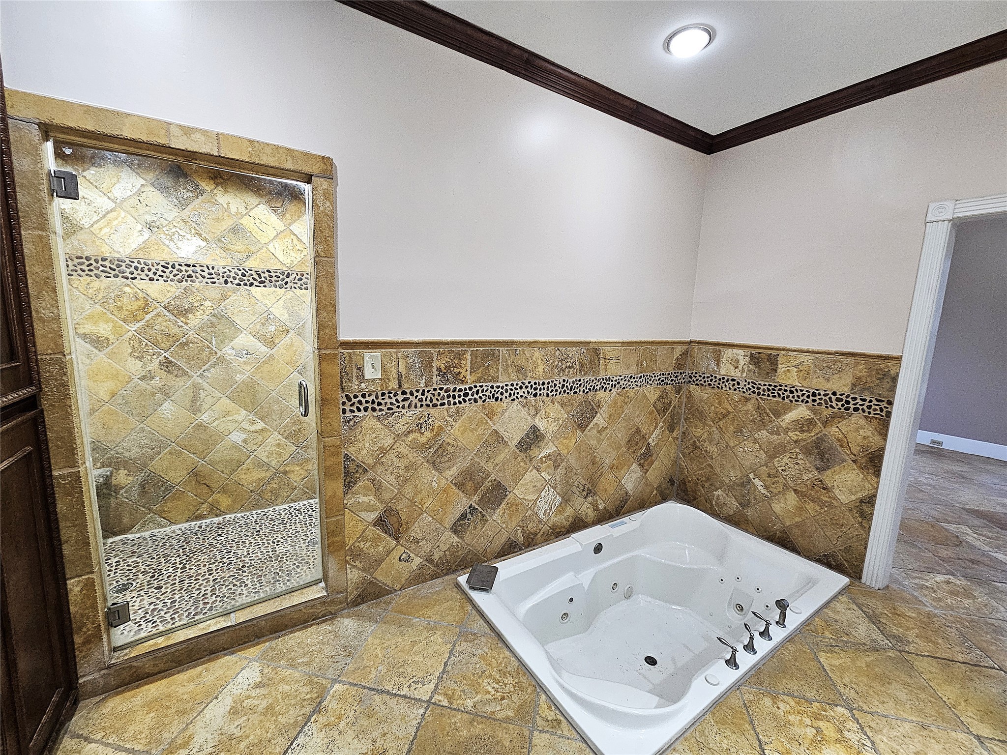 511 E Farrar Street Groesbeck TX 76642