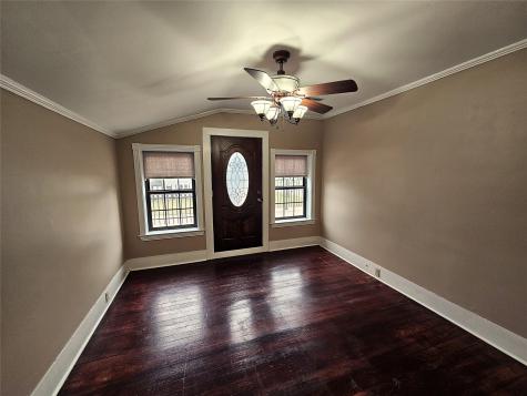 511 E Farrar Street Groesbeck TX 76642