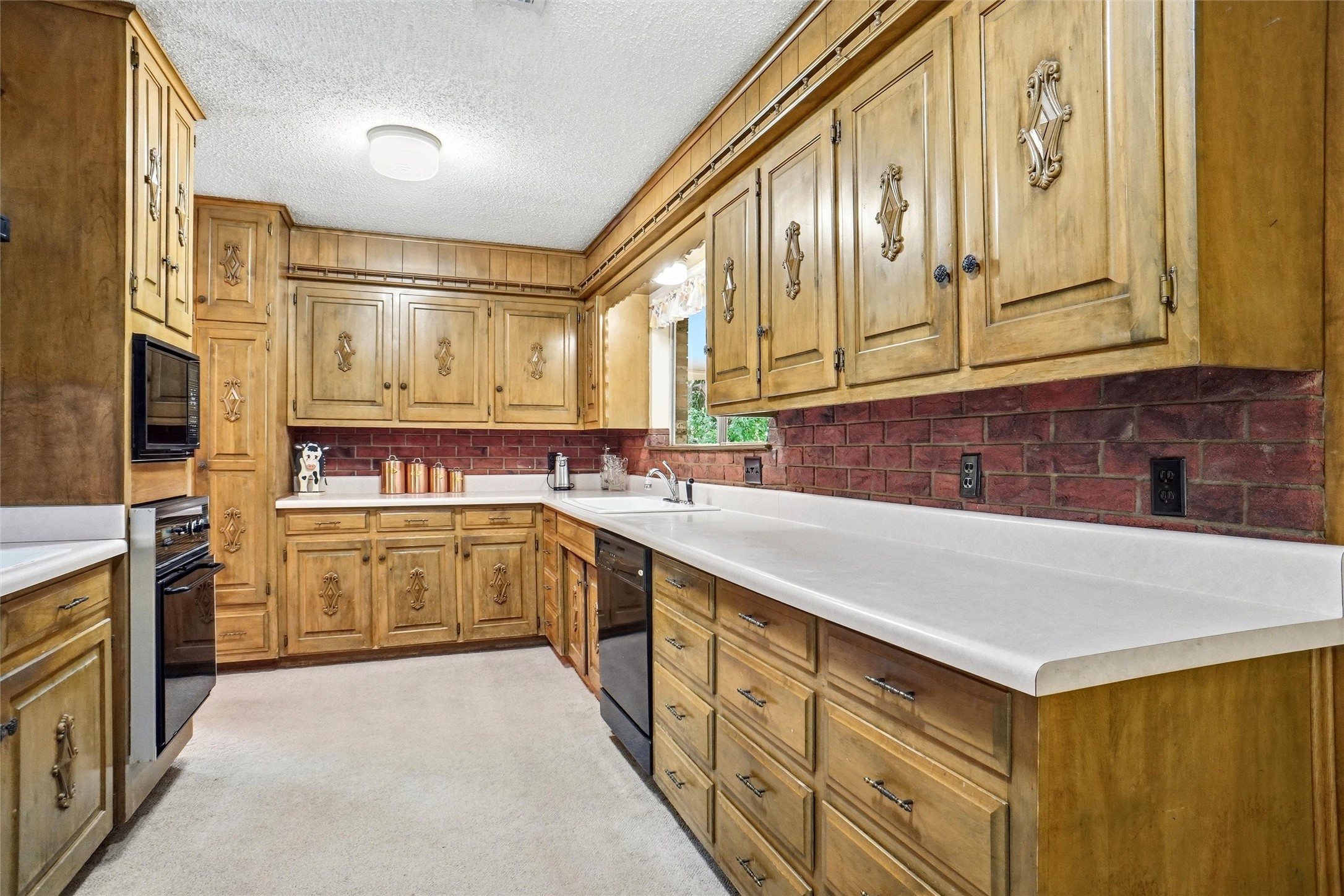 2105 Camelot Drive Grapevine TX 76051
