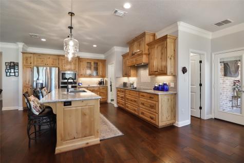 8701 Oakland Court Granbury TX 76049