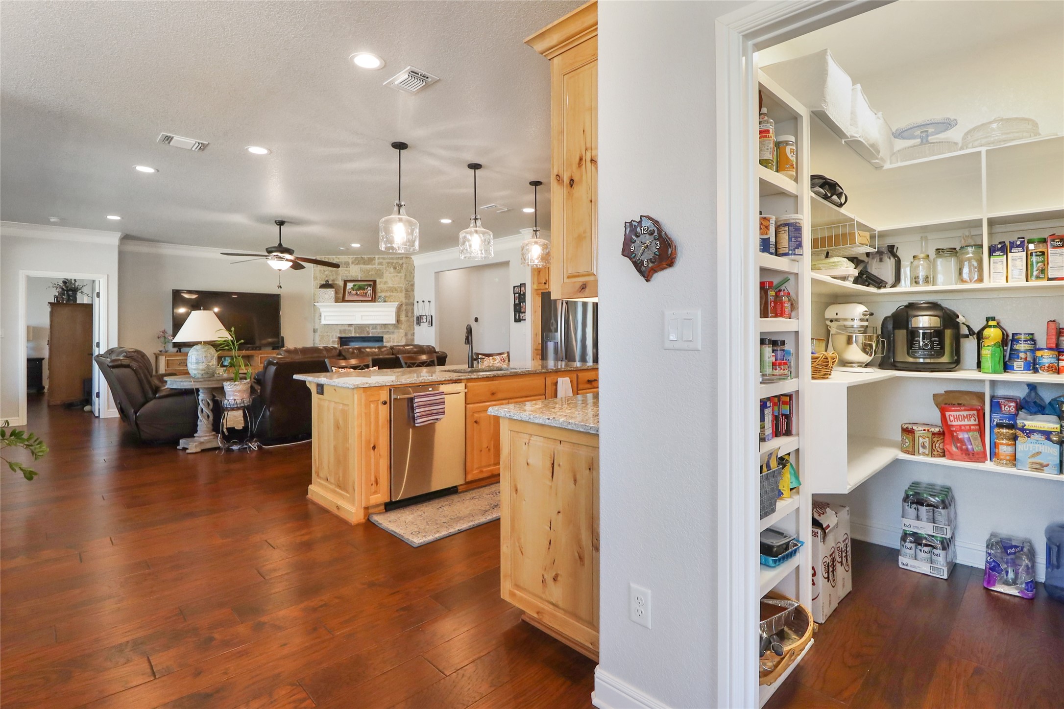 8701 Oakland Court Granbury TX 76049