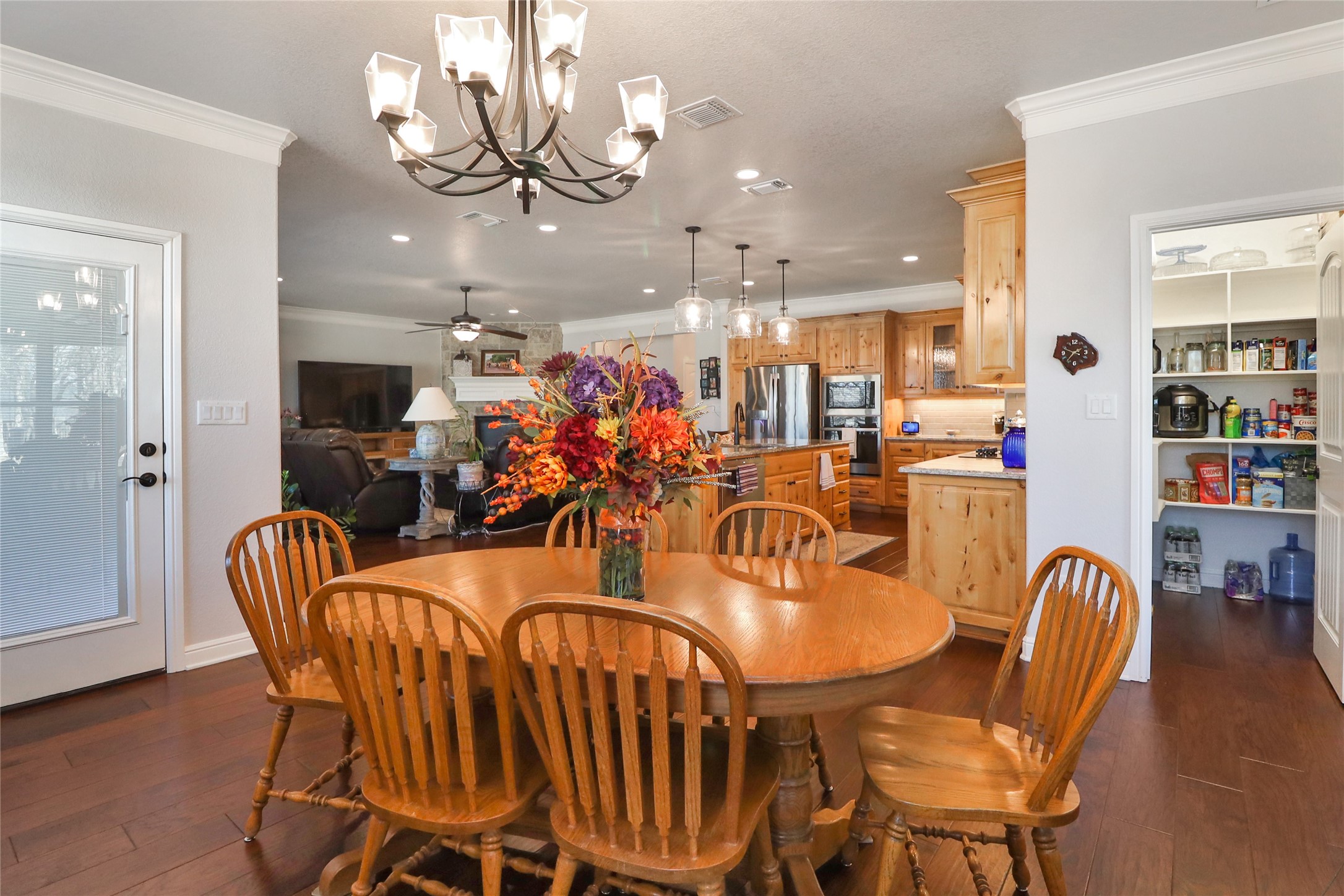 8701 Oakland Court Granbury TX 76049