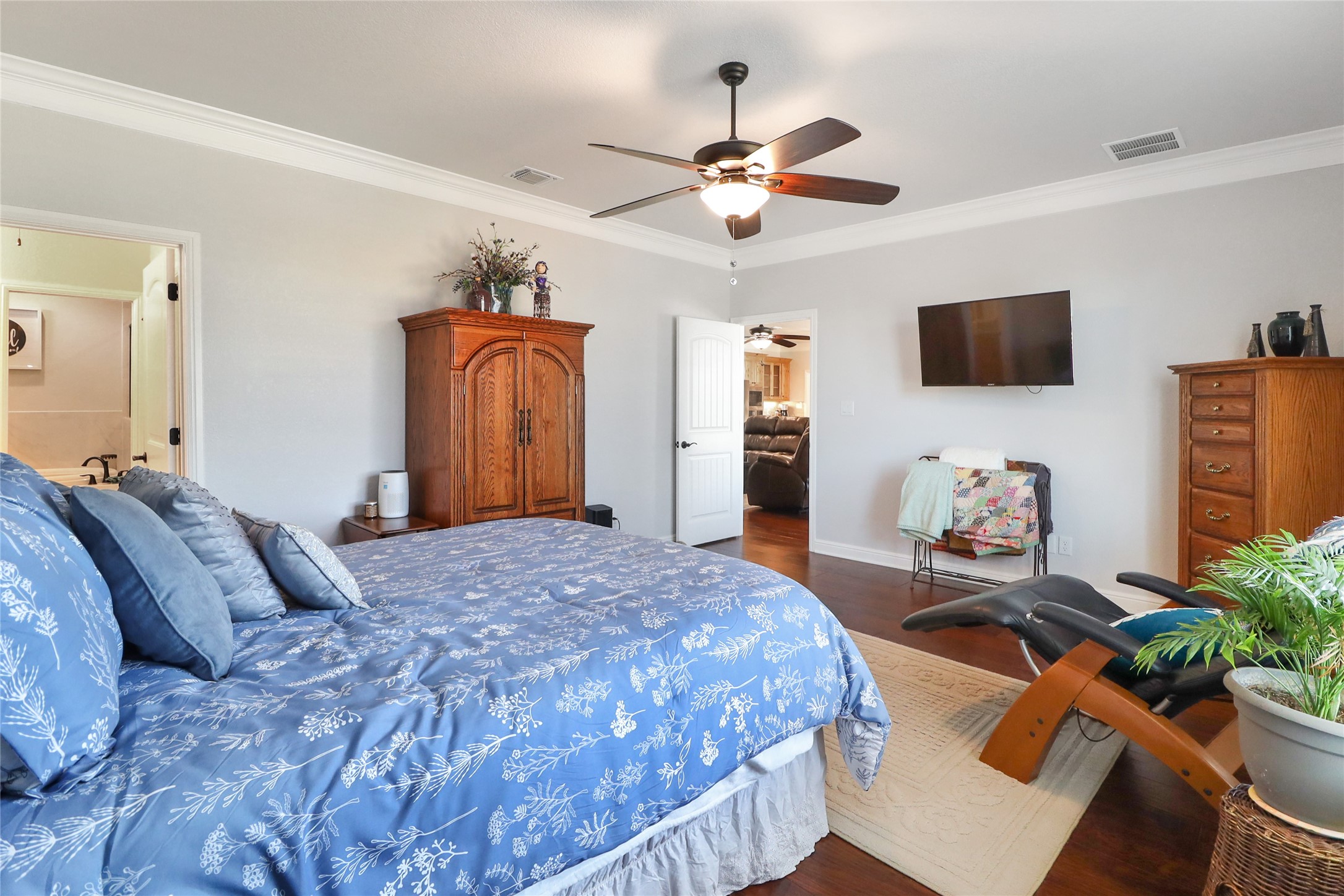 8701 Oakland Court Granbury TX 76049