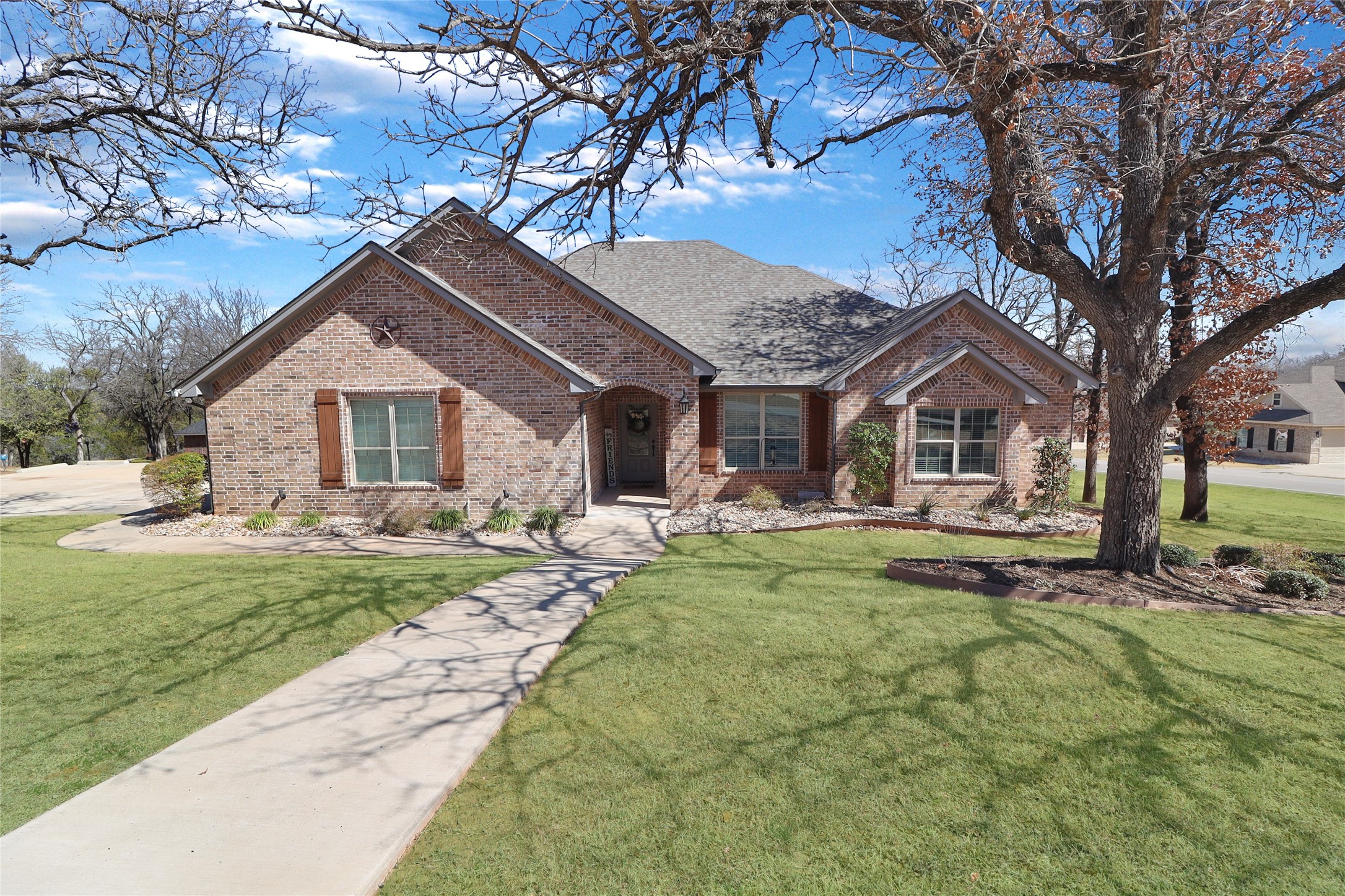 8701 Oakland Court Granbury TX 76049