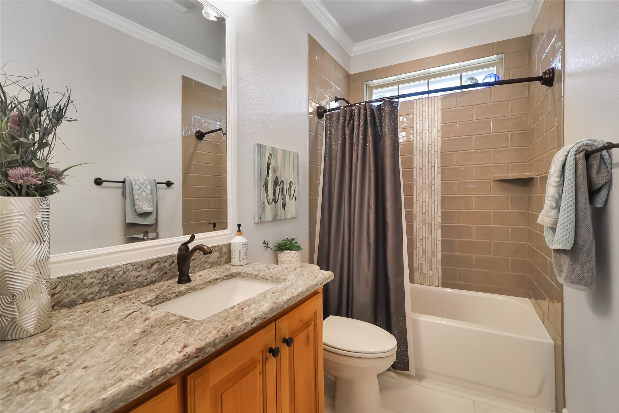 8701 Oakland Court Granbury TX 76049