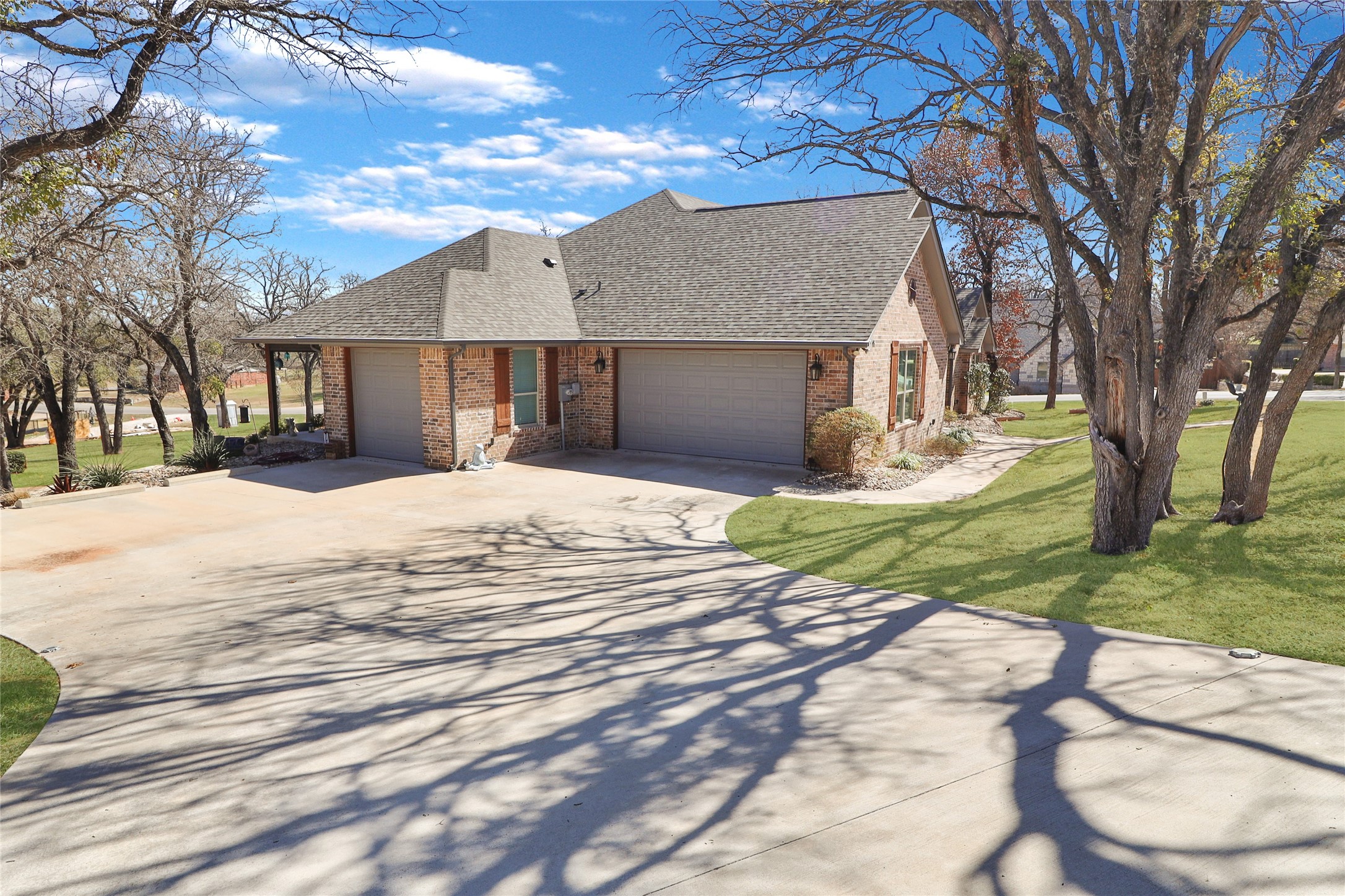 8701 Oakland Court Granbury TX 76049