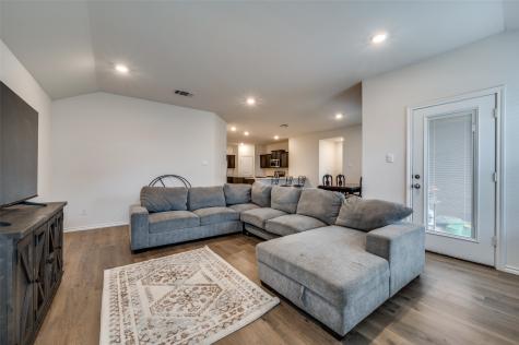 812 Primrose Lane Pilot Point TX 76258