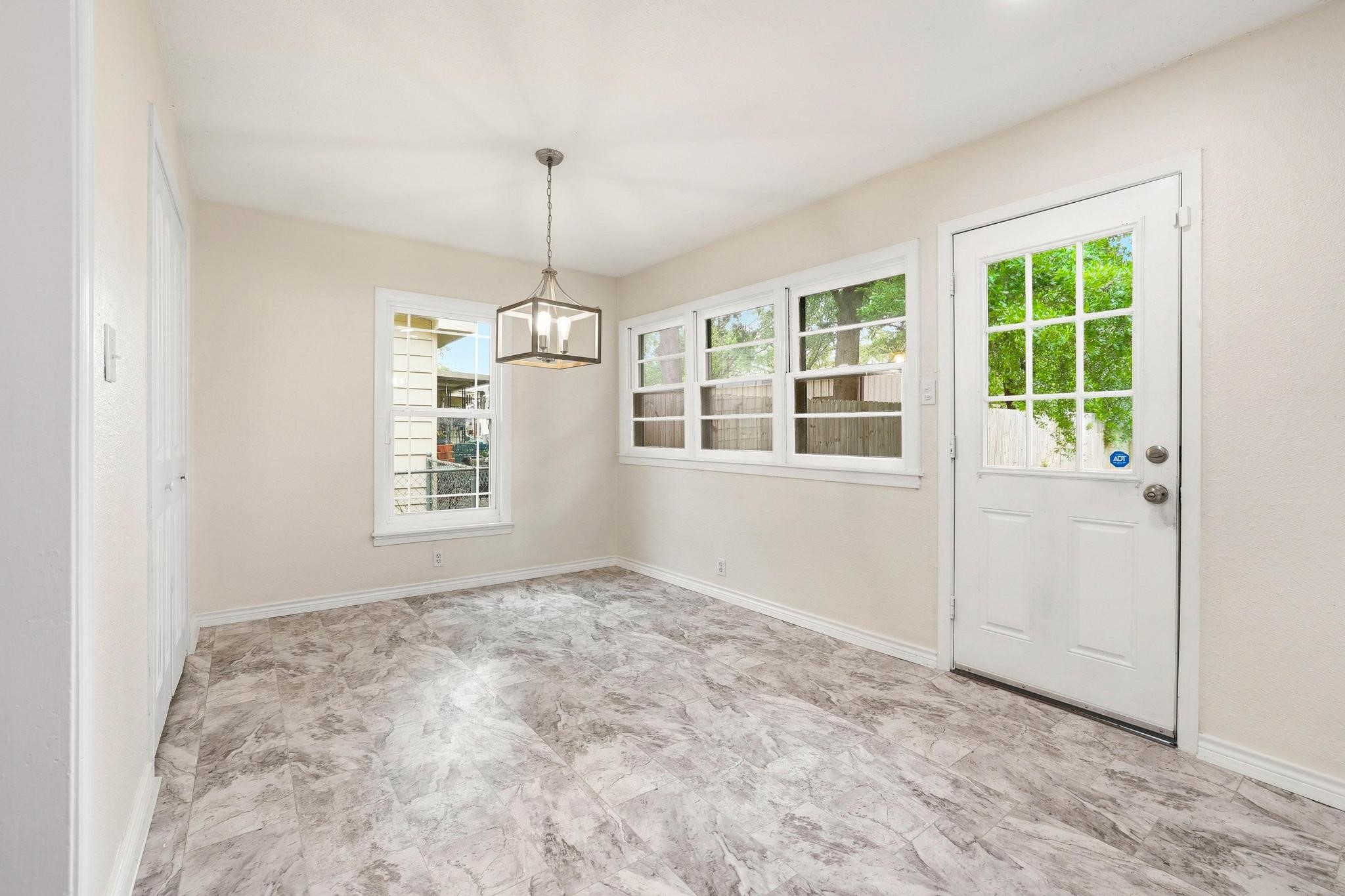 2401 Sunset Street Denison TX 75020