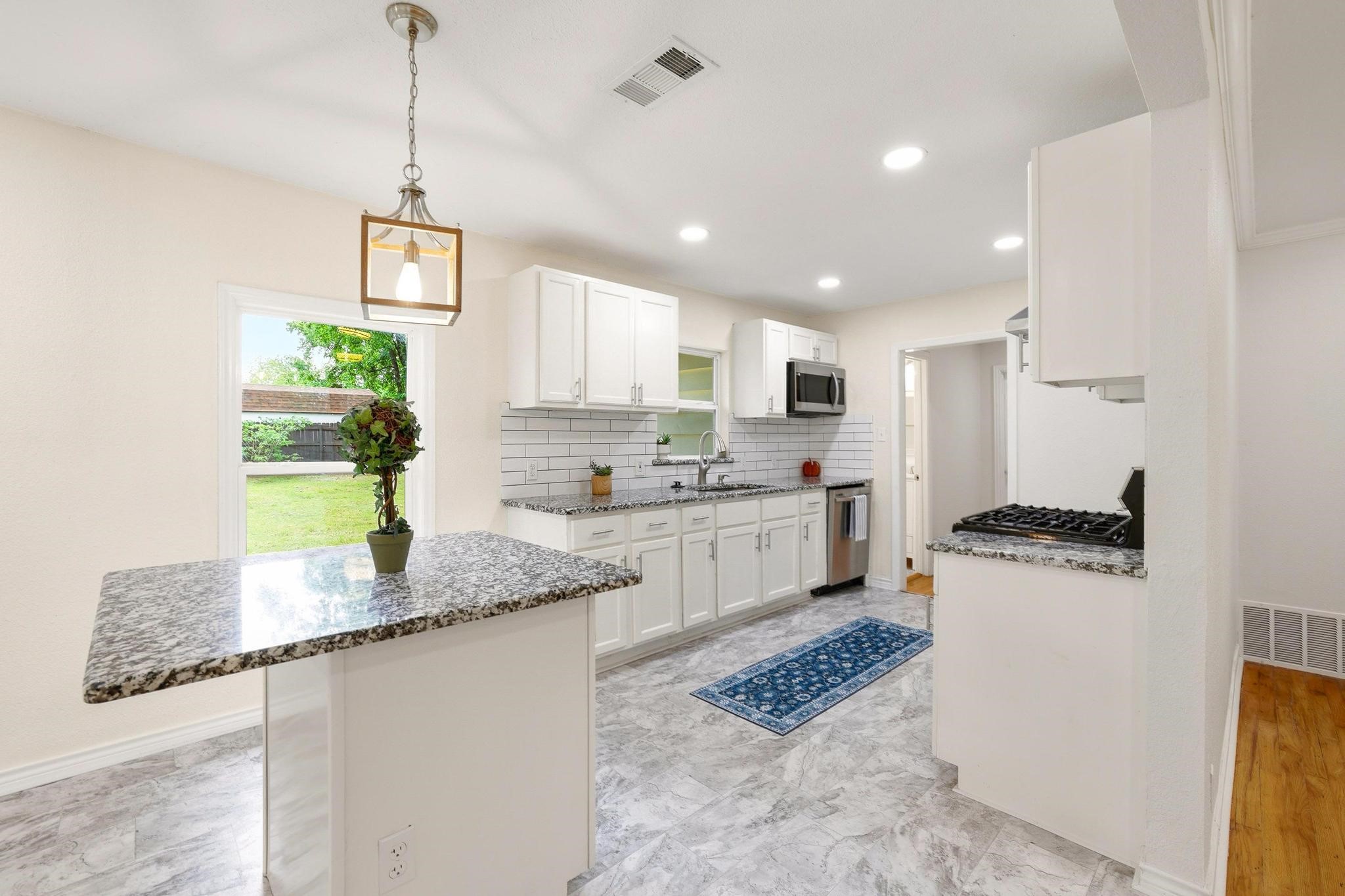 2401 Sunset Street Denison TX 75020