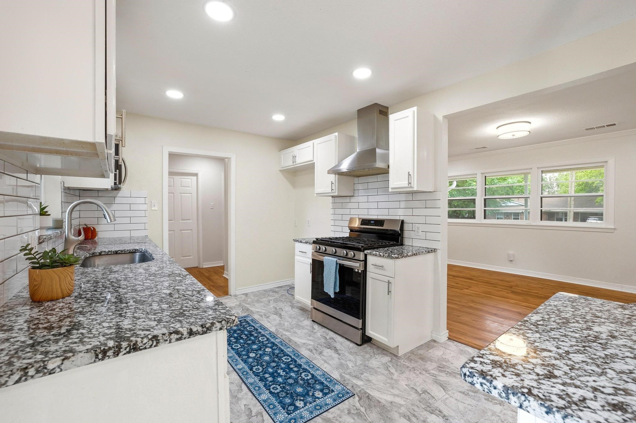 2401 Sunset Street Denison TX 75020