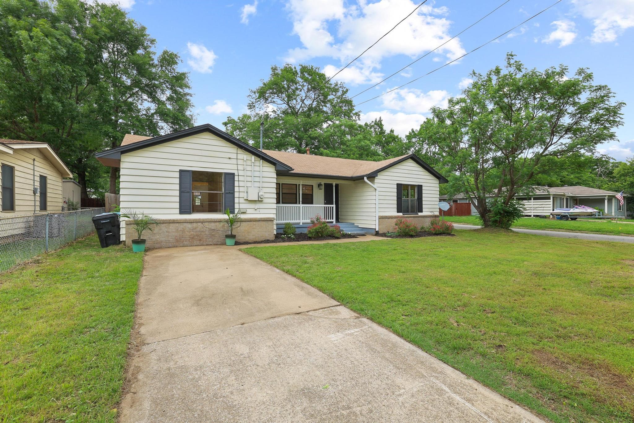 2401 Sunset Street Denison TX 75020