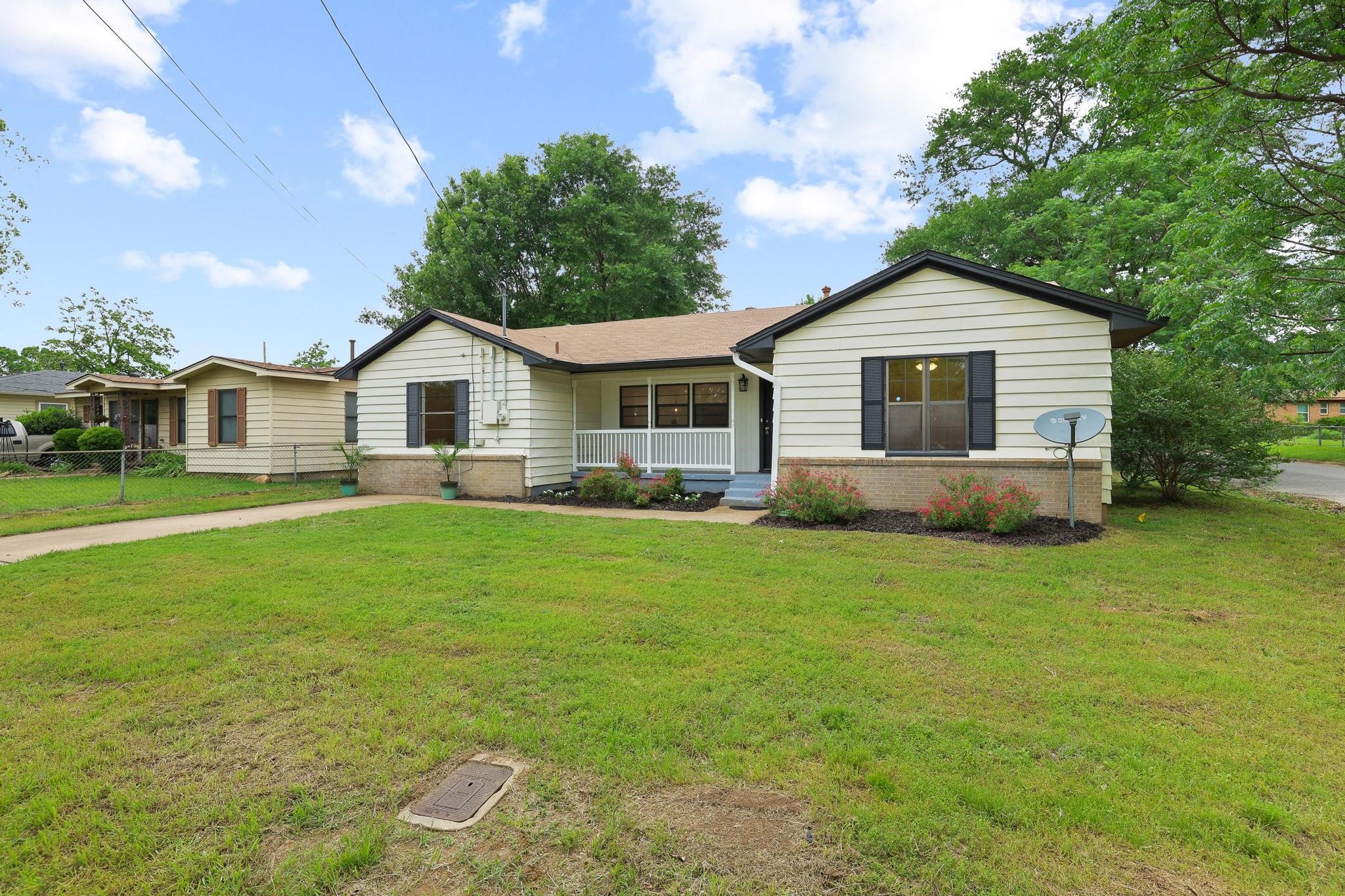2401 Sunset Street Denison TX 75020