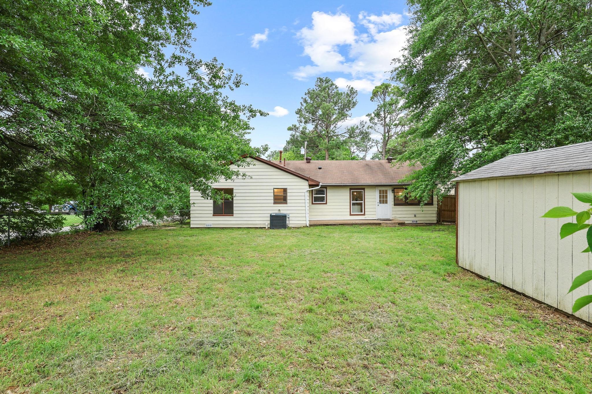 2401 Sunset Street Denison TX 75020