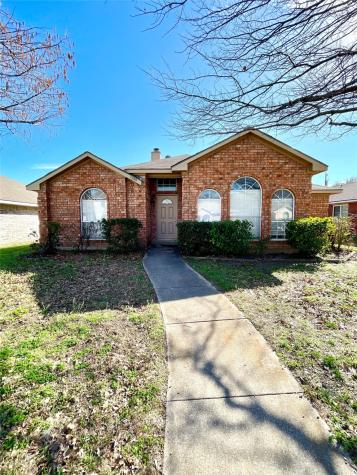 13130 Green Valley Drive Balch Springs TX 75180