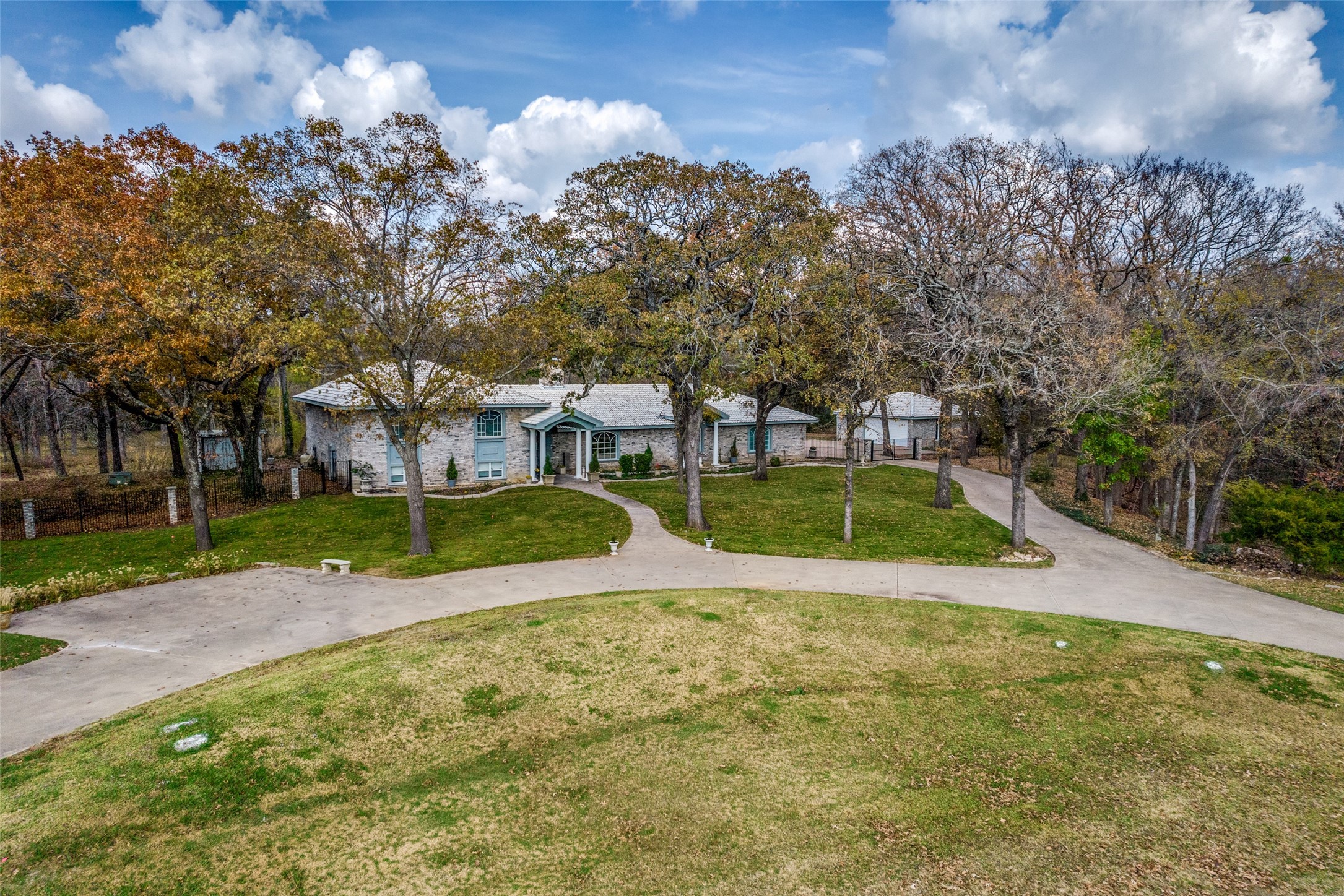 2525 Canyon Creek Drive Sherman TX 75092