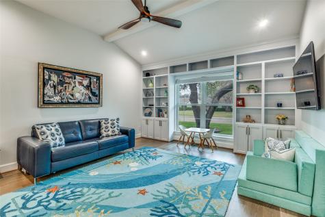 4034 Alta Vista Lane Dallas TX 75229