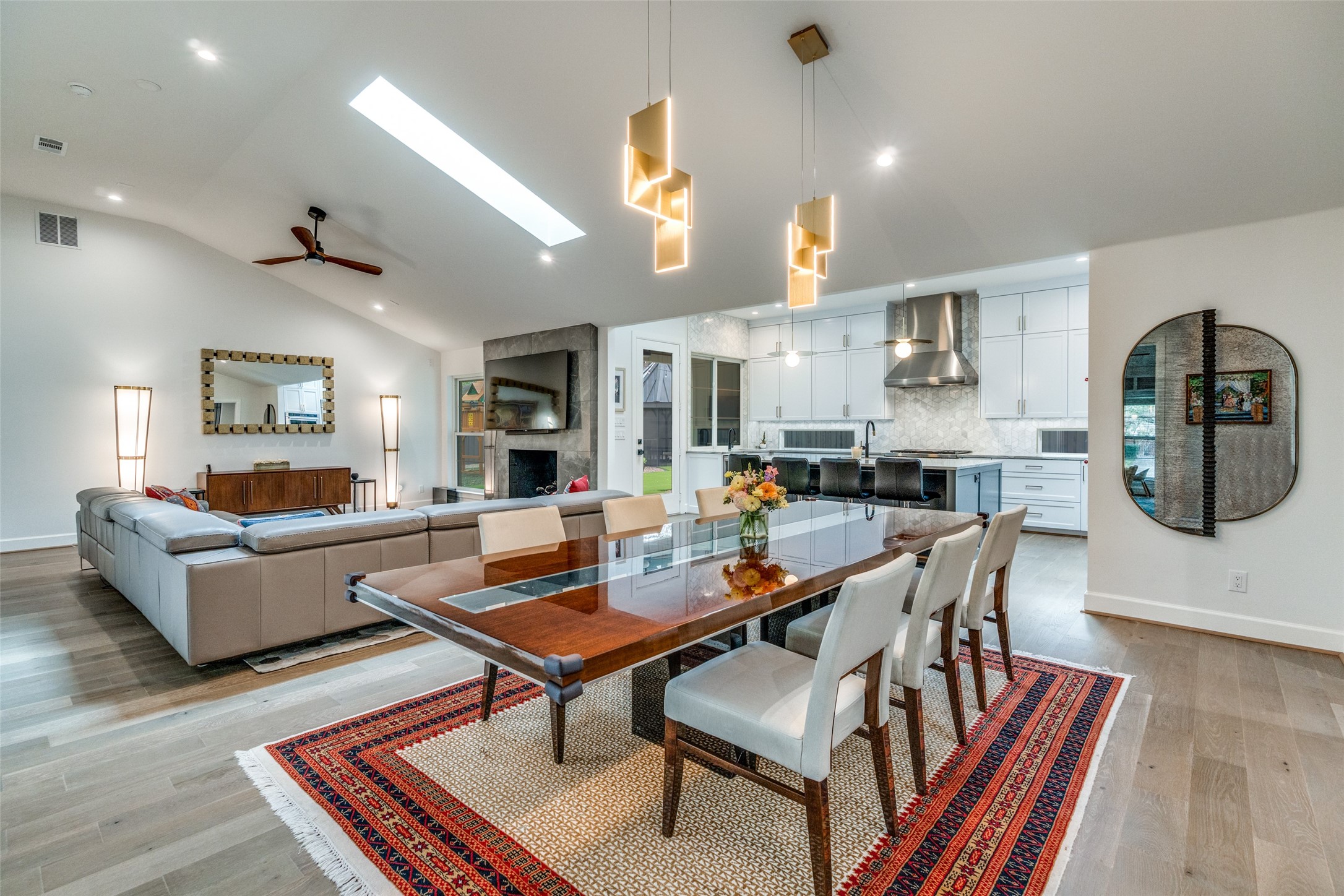 4034 Alta Vista Lane Dallas TX 75229