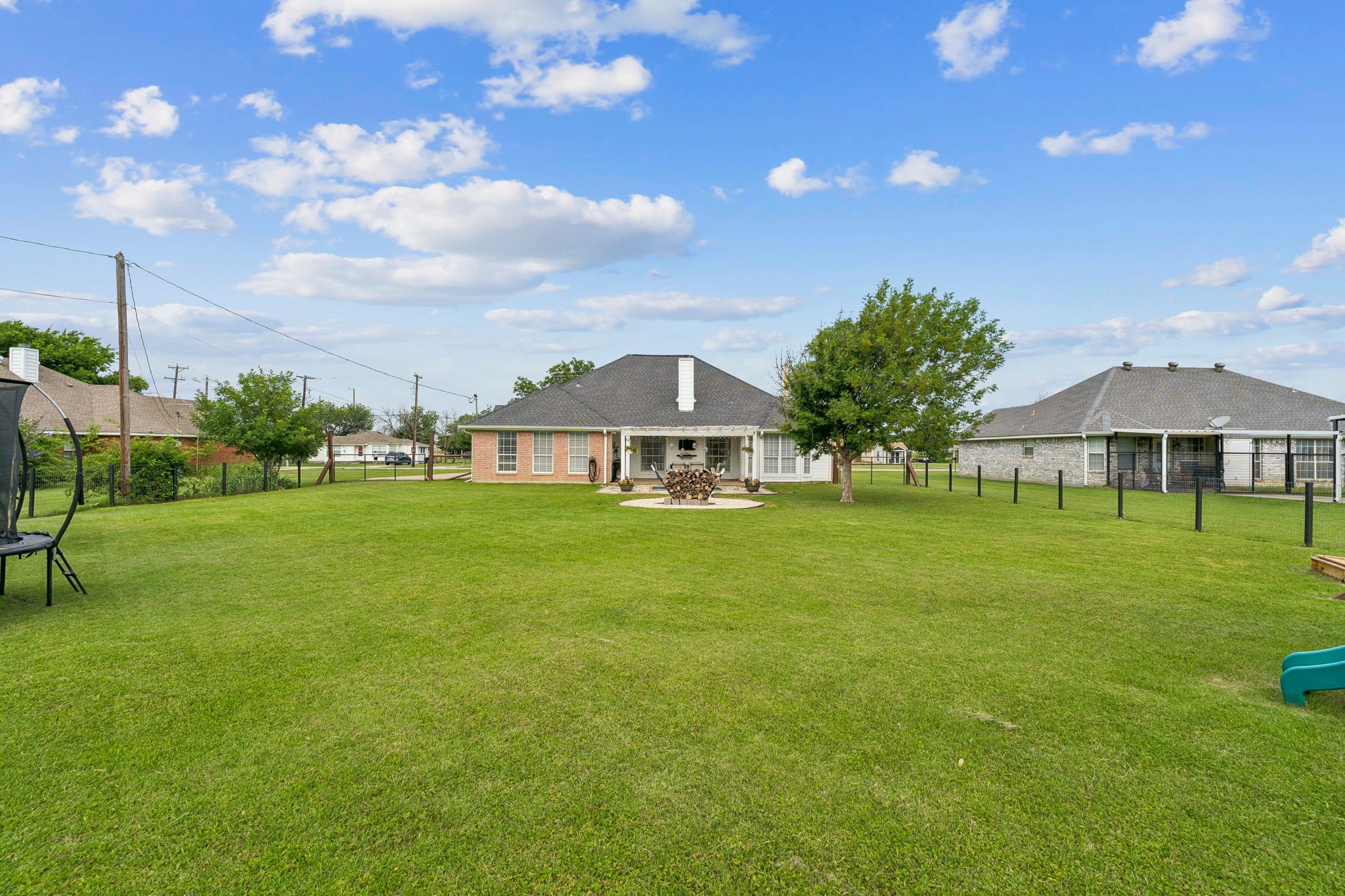 104 N Frederick Street Ponder TX 76259