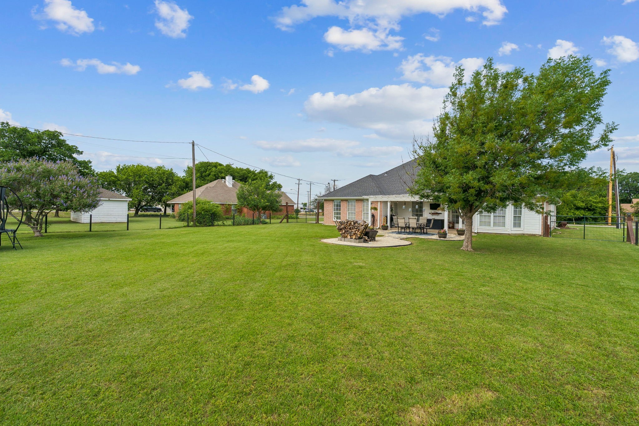 104 N Frederick Street Ponder TX 76259