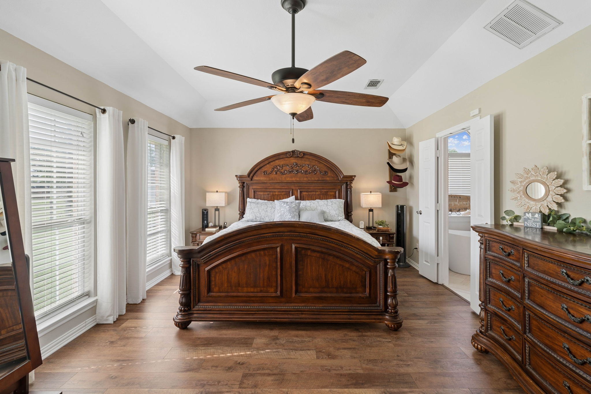 104 N Frederick Street Ponder TX 76259