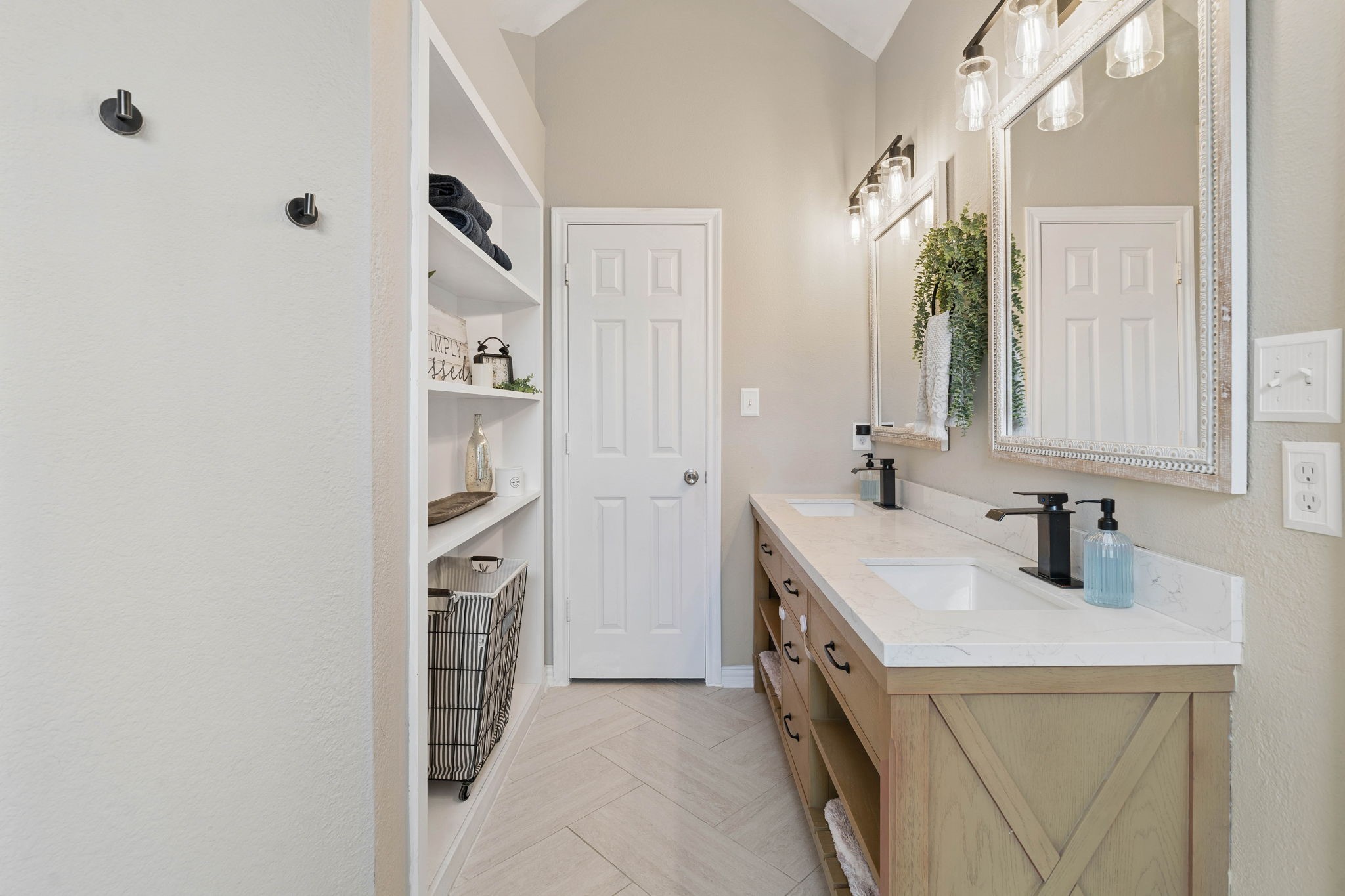 104 N Frederick Street Ponder TX 76259