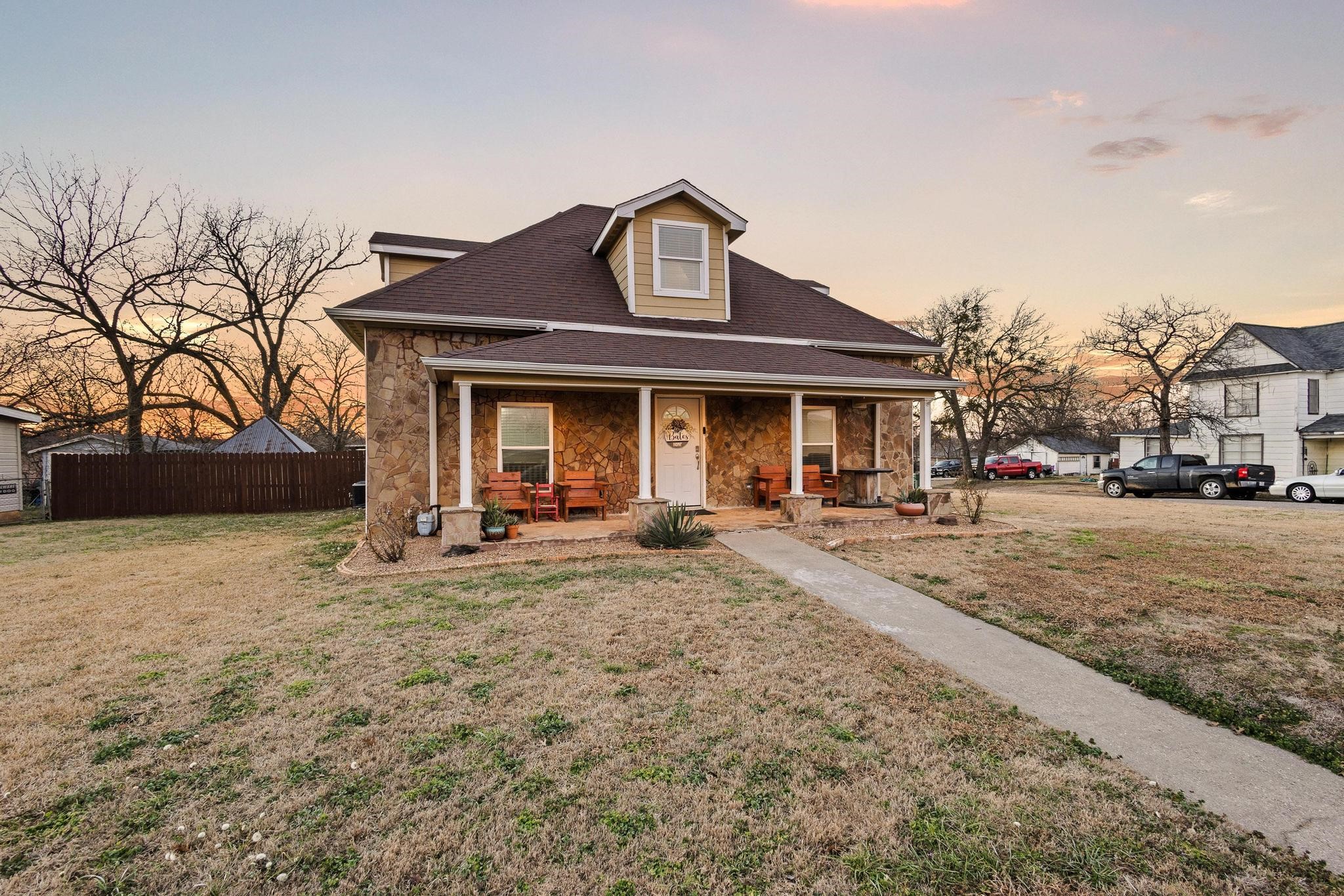 115 D Street Whitesboro TX 76273