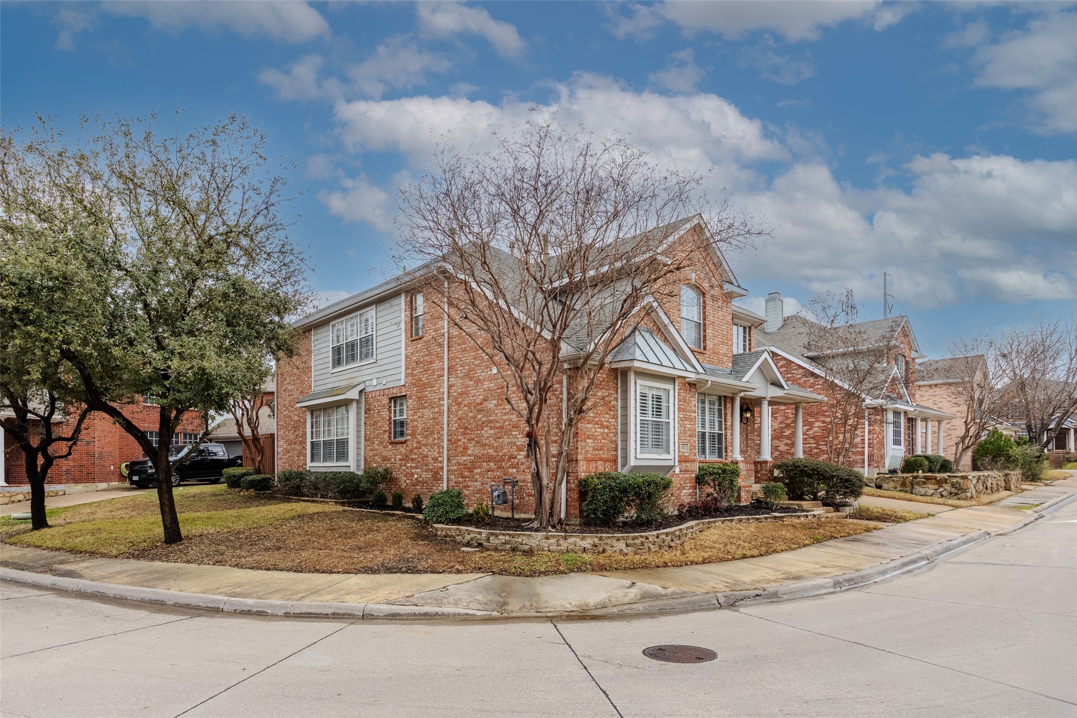 452 Richmond Street Irving TX 75063