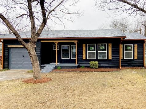 1208 Pecan Street Bonham TX 75418