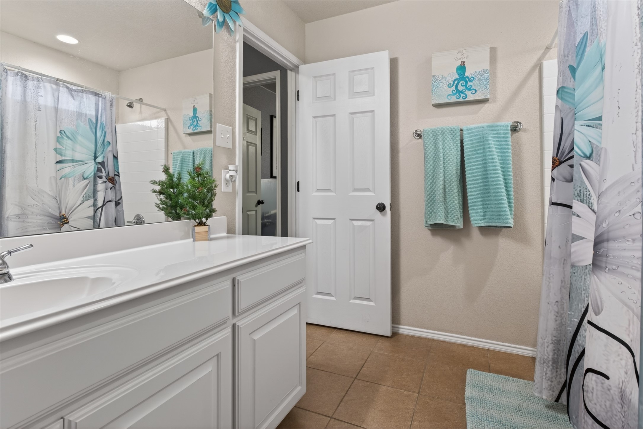 629 E Sheila Circle Joshua TX 76058