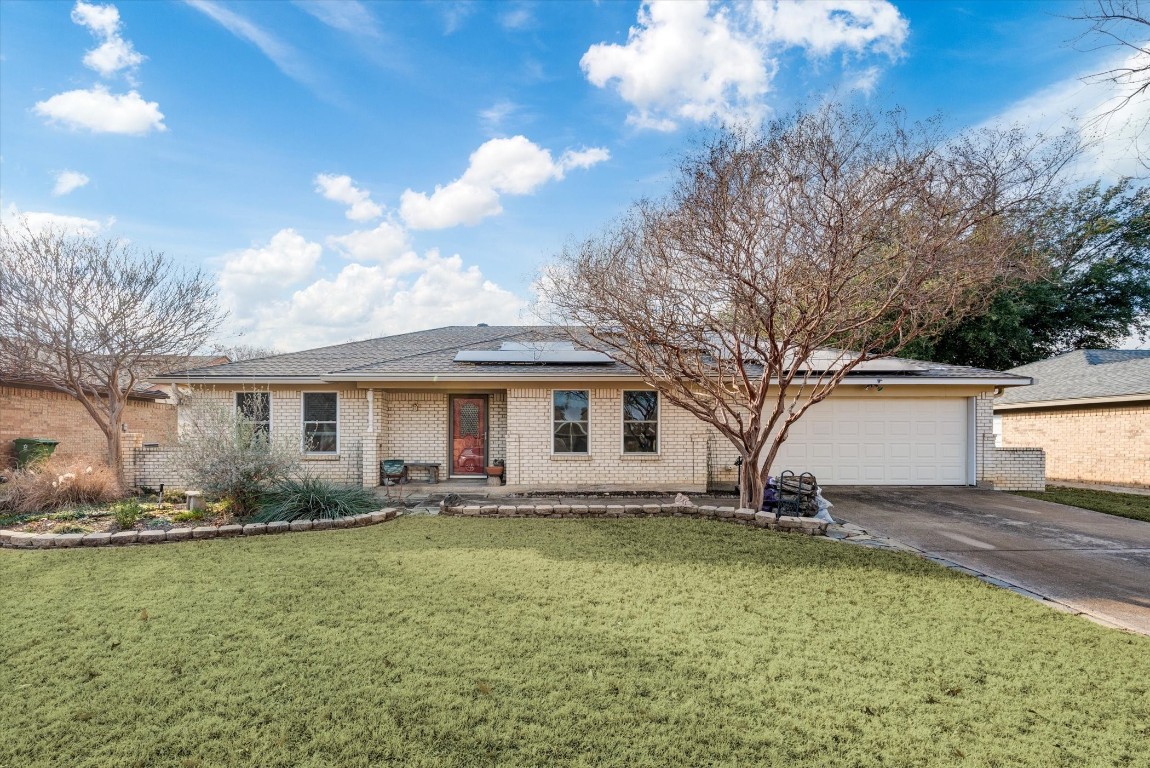 5521 Wood View Street North Richland Hills TX 76180