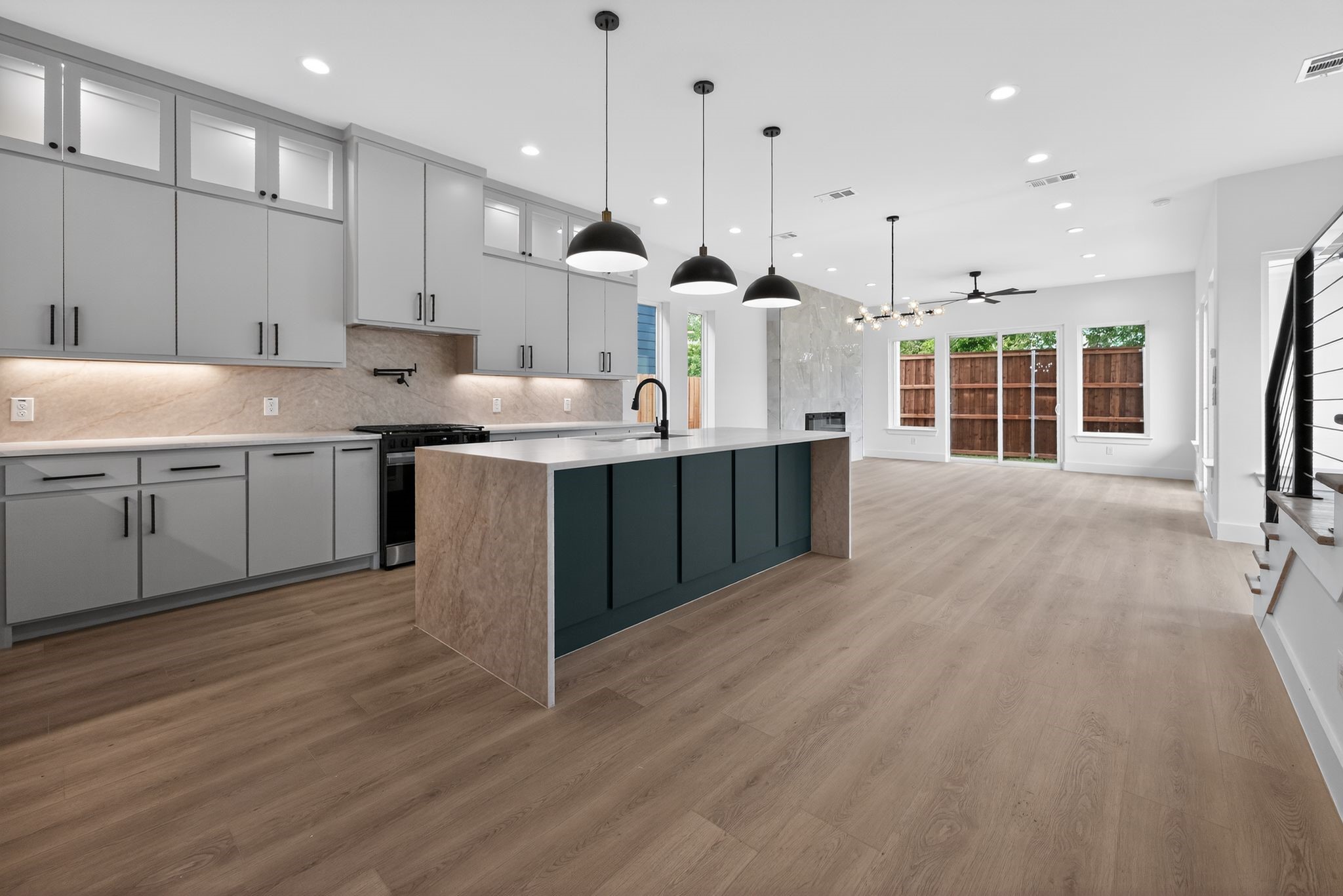2633 Peabody Avenue Dallas TX 75215