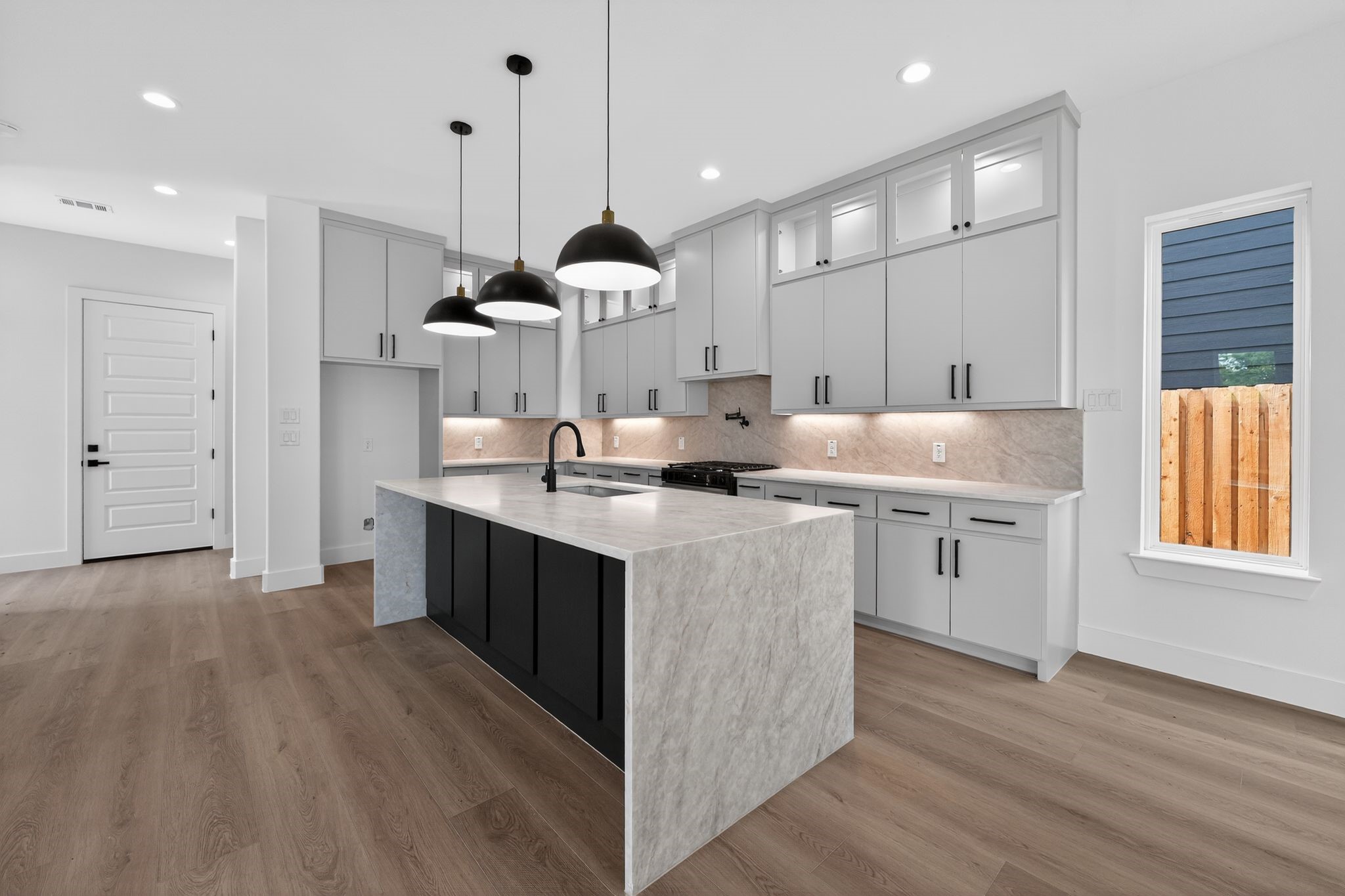 2633 Peabody Avenue Dallas TX 75215