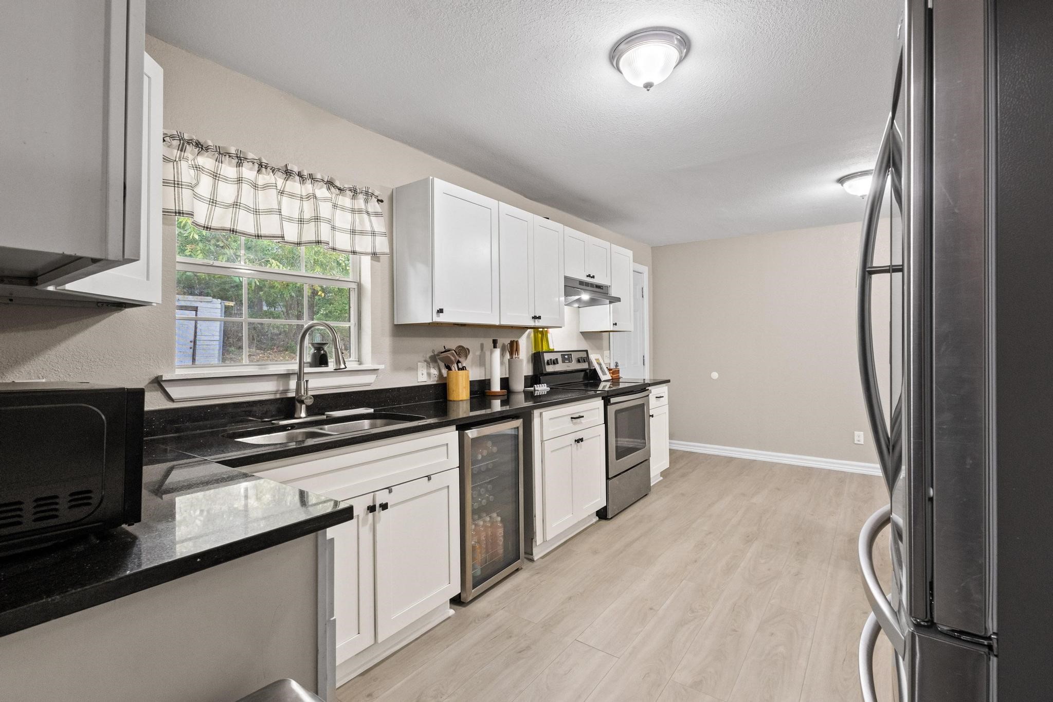 1221 W Crawford Street Denison TX 75020