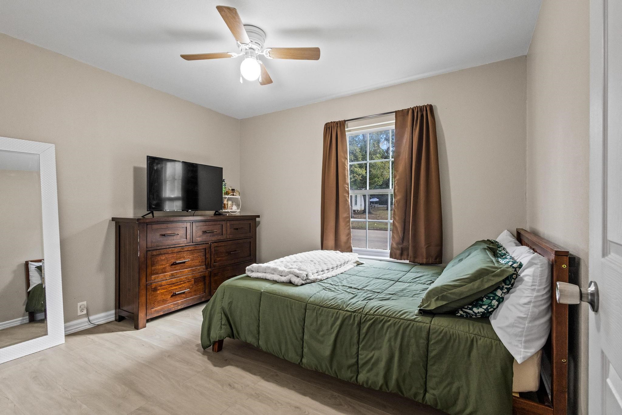 1221 W Crawford Street Denison TX 75020