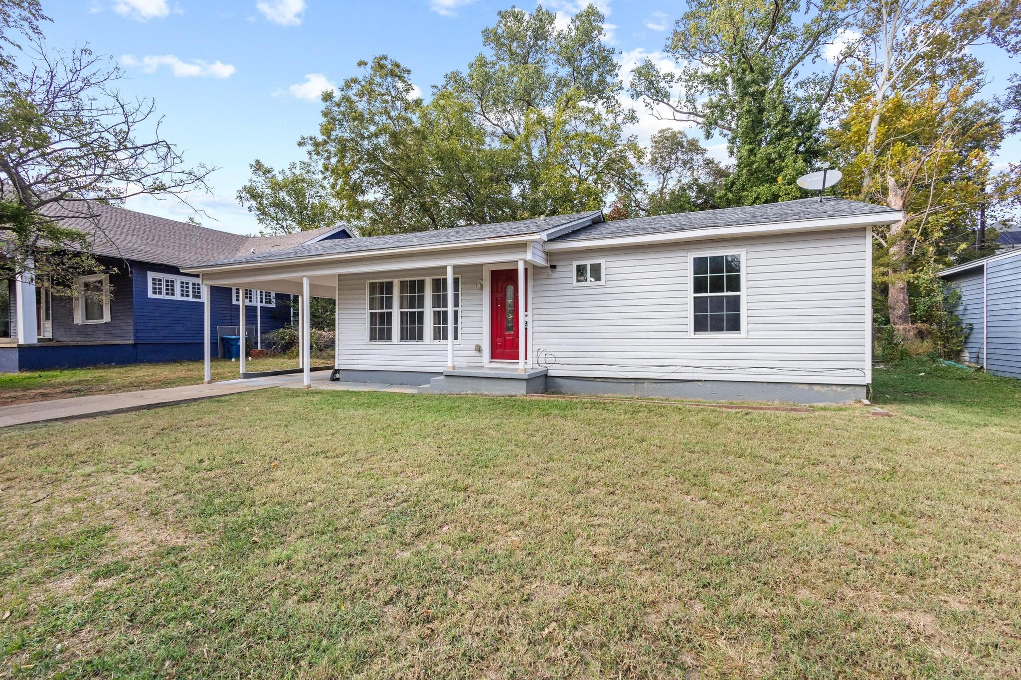 1221 W Crawford Street Denison TX 75020