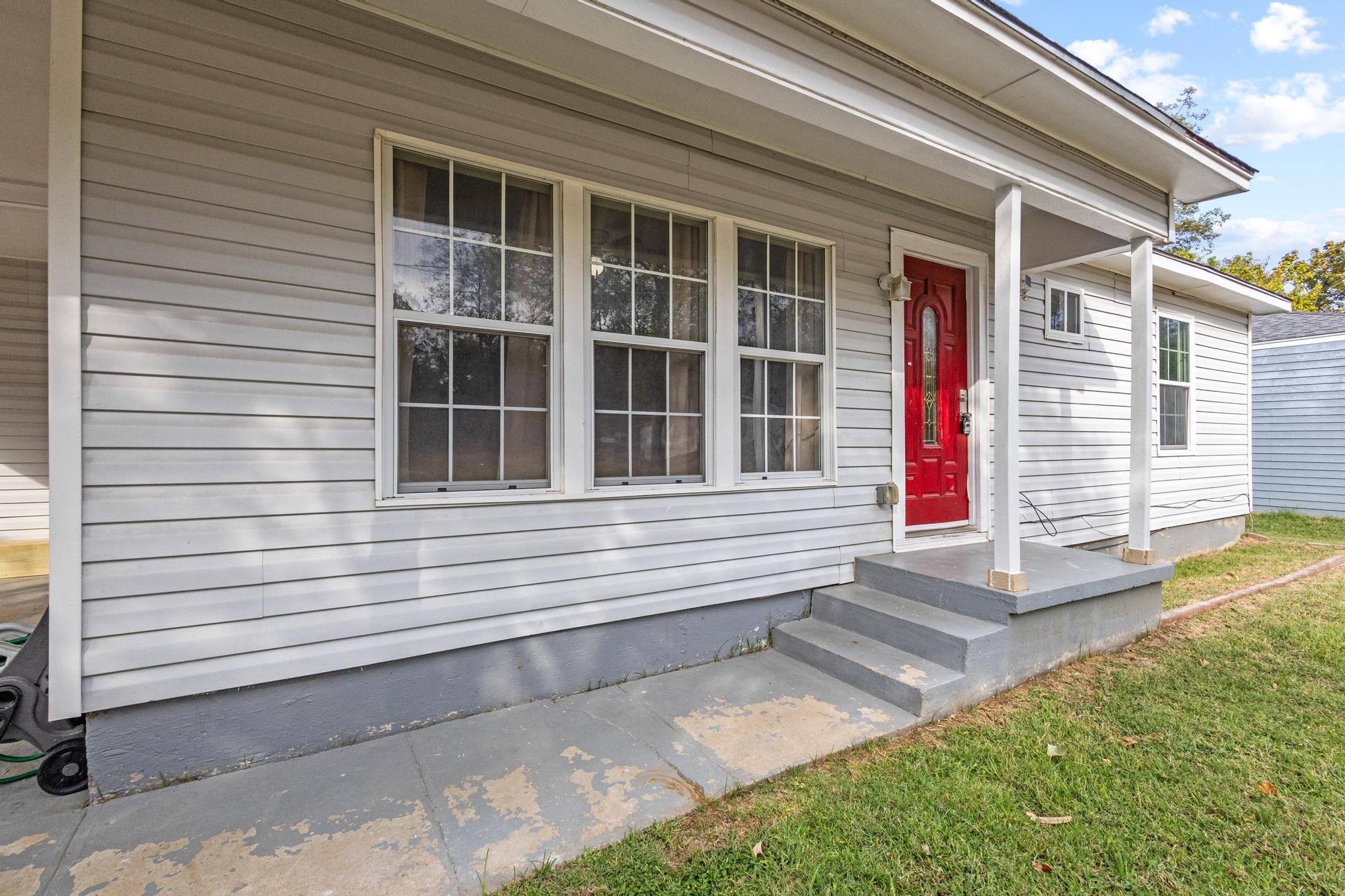 1221 W Crawford Street Denison TX 75020