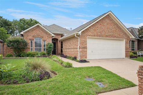 3216 Village Oak Drive Arlington TX 76017