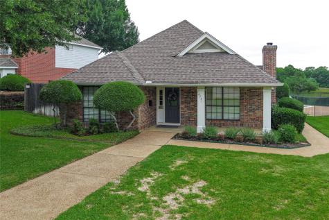 3216 Village Oak Drive Arlington TX 76017