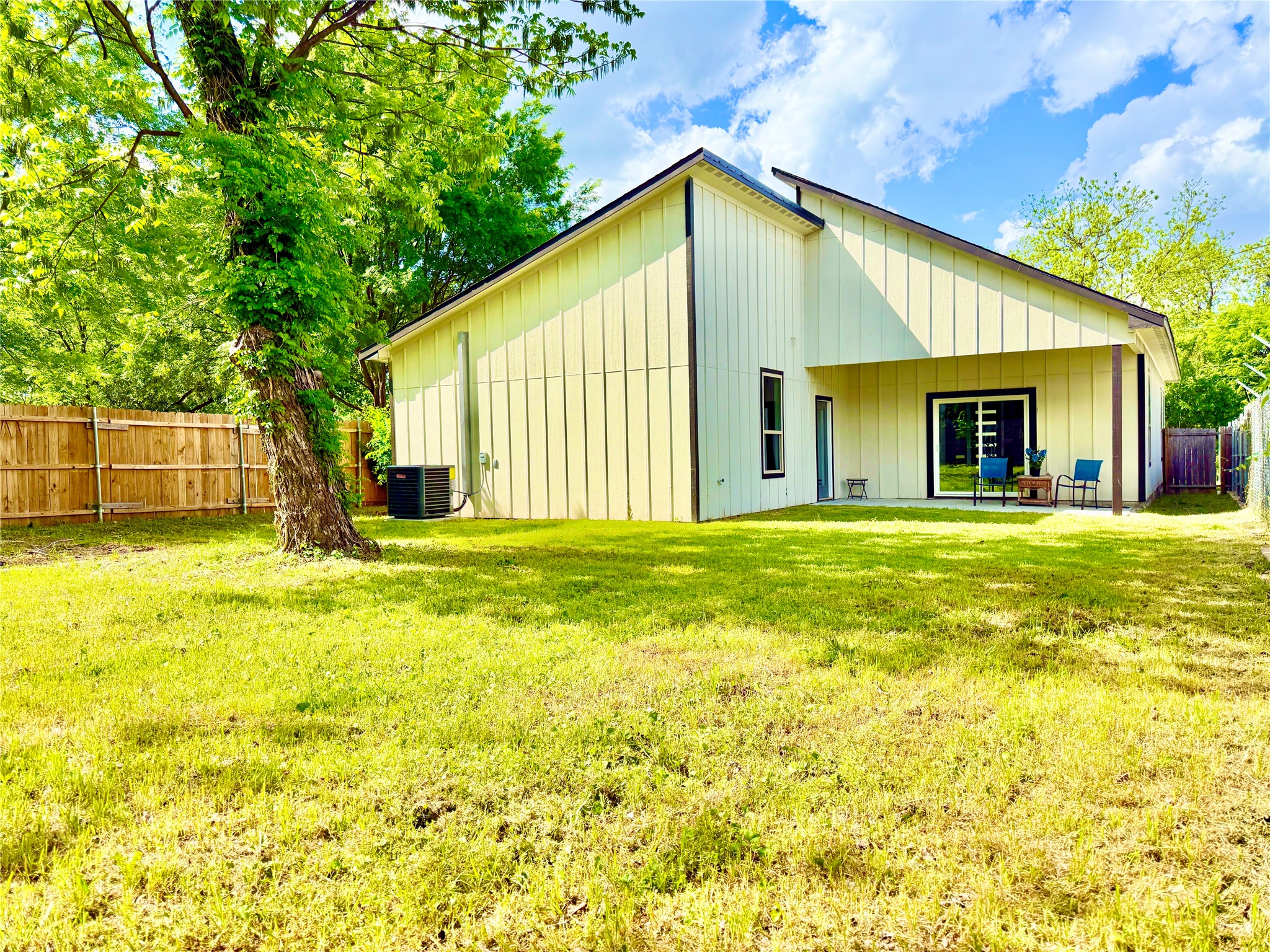4316 Penrod Avenue Cockrell Hill TX 75211