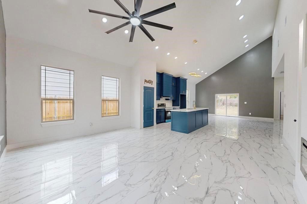 4316 Penrod Avenue Cockrell Hill TX 75211