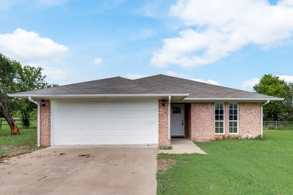 220 Vz County Road 3433 Wills Point TX 75169