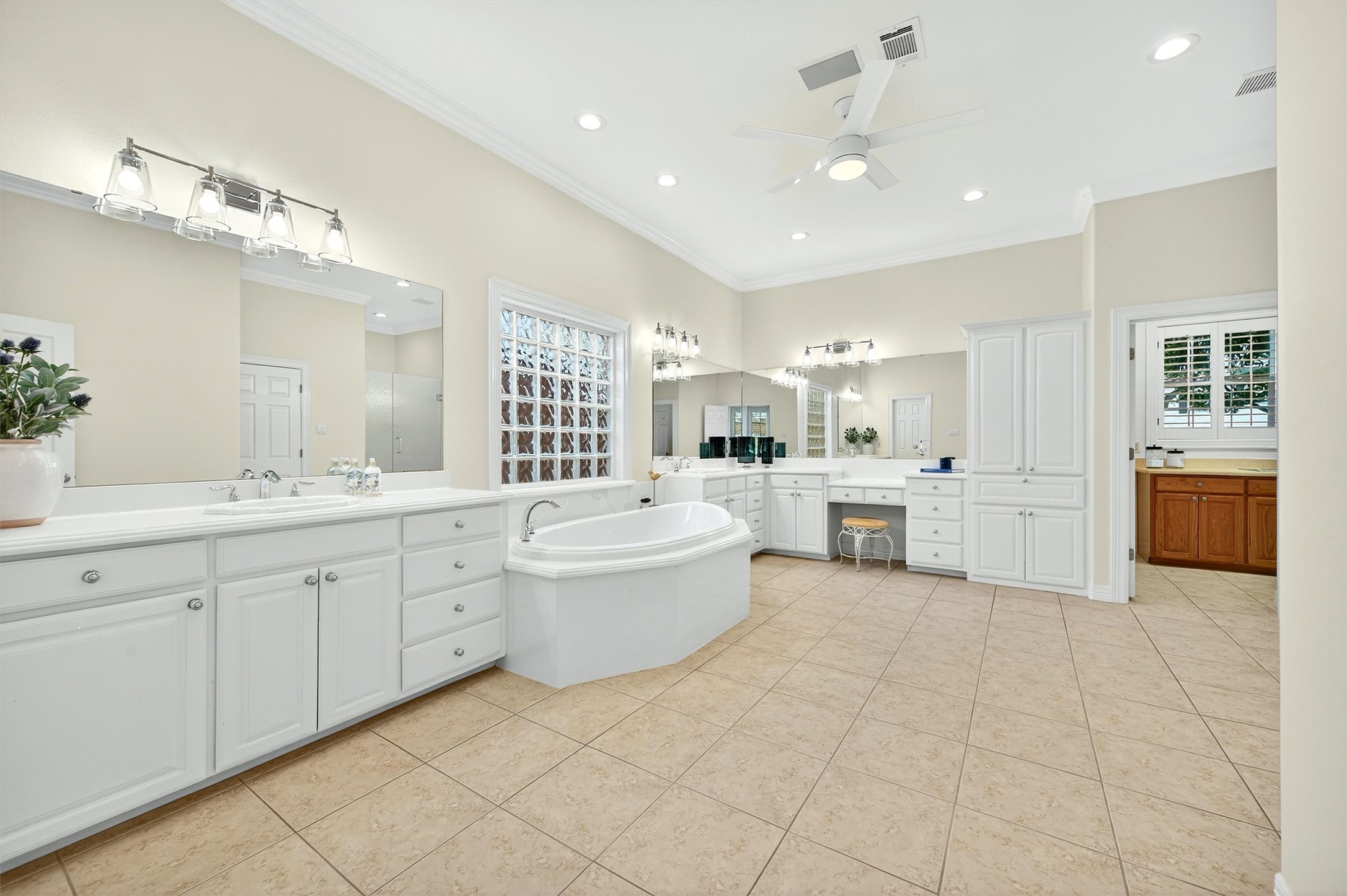 2311 Auburn Court Sherman TX 75092