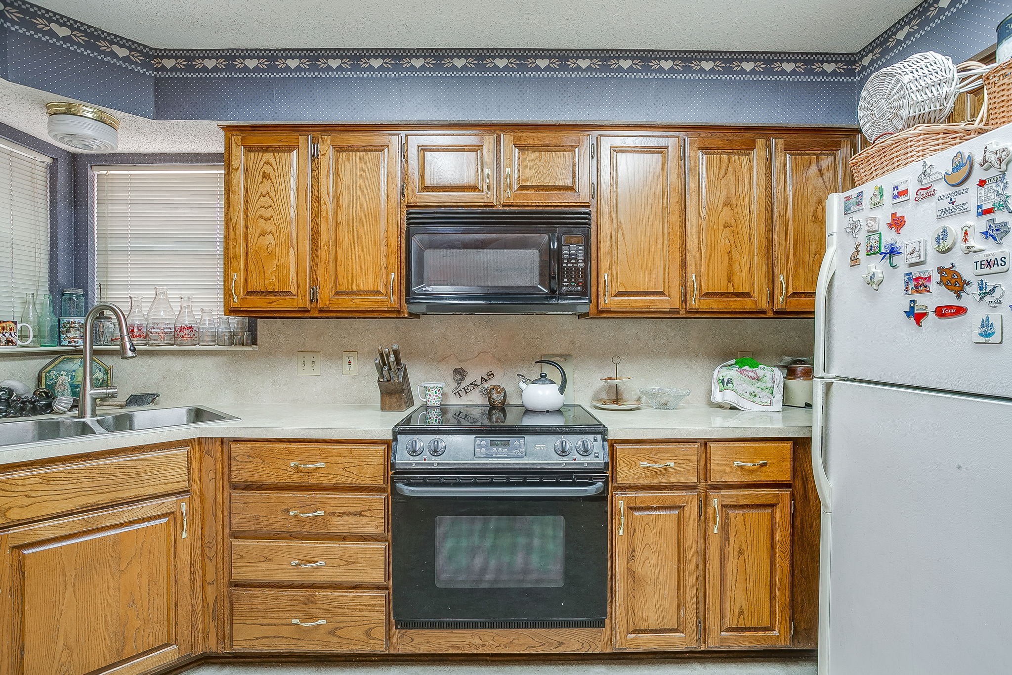 1086 Rock Ridge Drive Burleson TX 76028