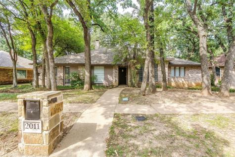 2011 Crooked Creek Lane Arlington TX 76006