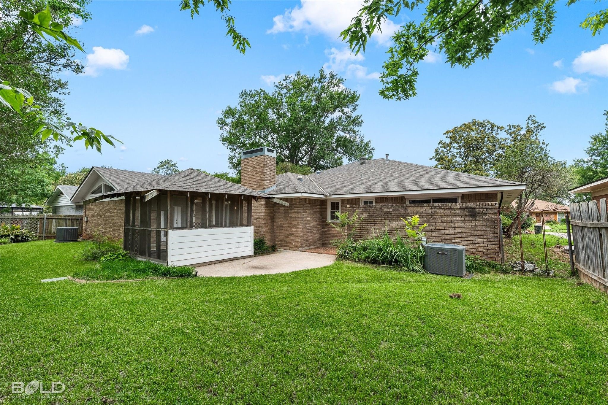315 N Wickford Circle Shreveport LA 71115